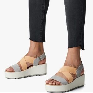 NEW Sorel Women's Cameron Flatform Slingback Sandals in Chrome Grey Chalk Size 6